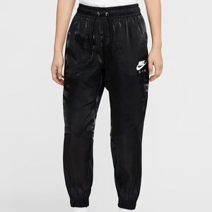 Nike Air Lightweight Pants/Joggers - Shiny Black
